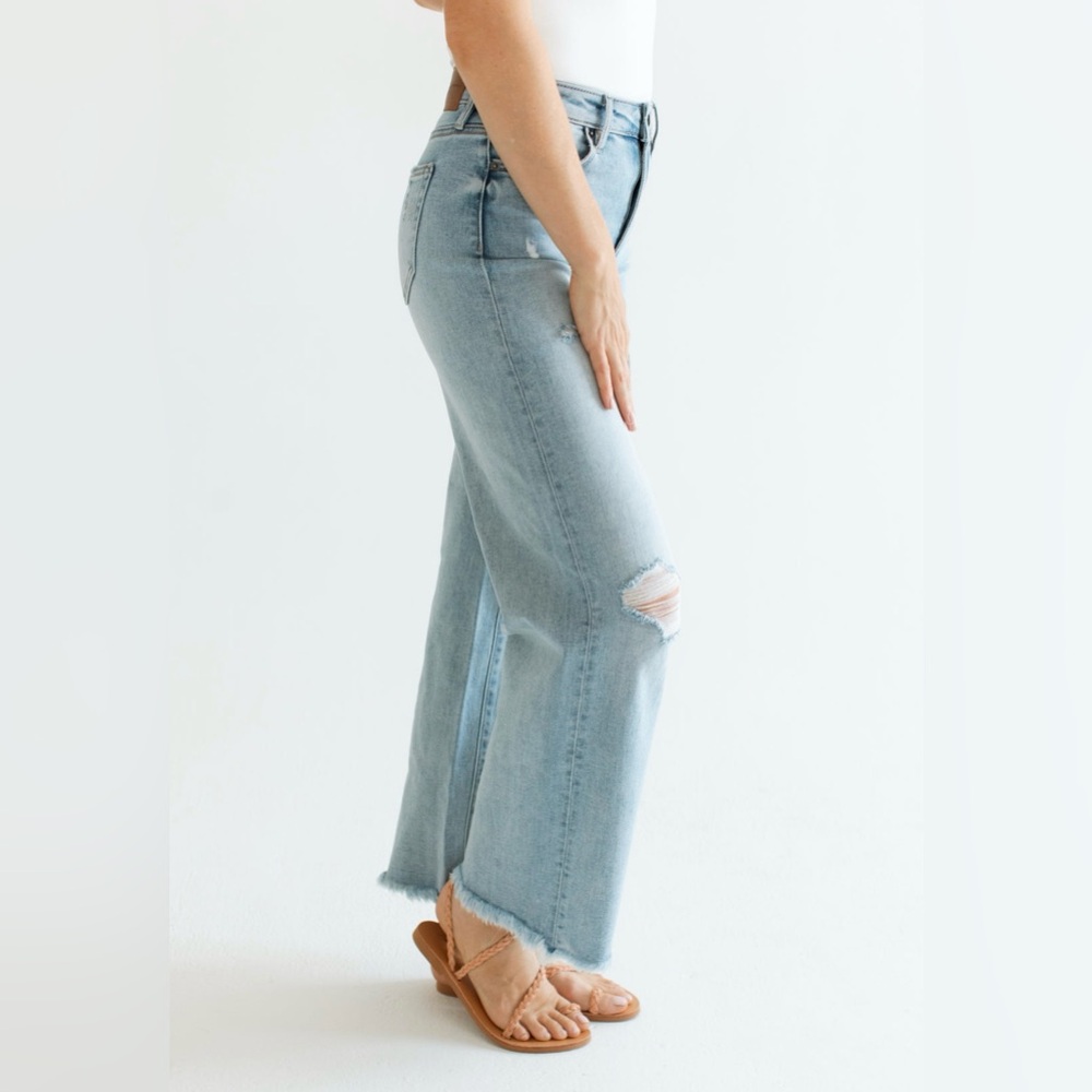 NWOT CJLA Light Wash Dylan Jeans Size 9 - Picture 3 of 9